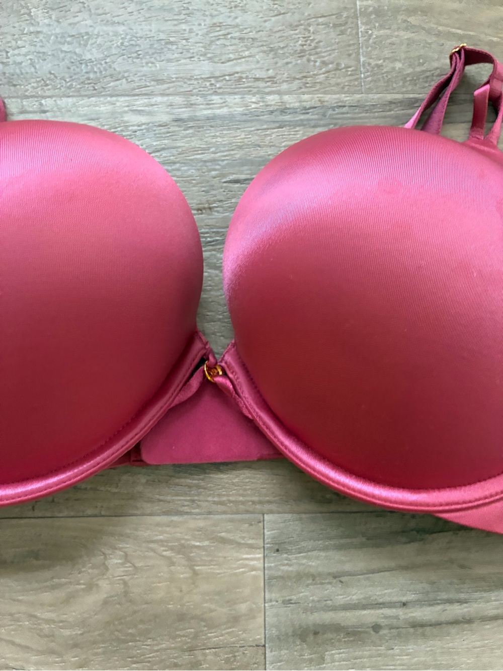 Victoria Secret Add 2 Cups Satin Bombshell Plunge Bra - Picture 4 of 9